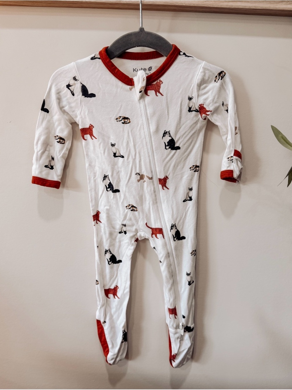 Kyte BABY White Footie with Cat Print